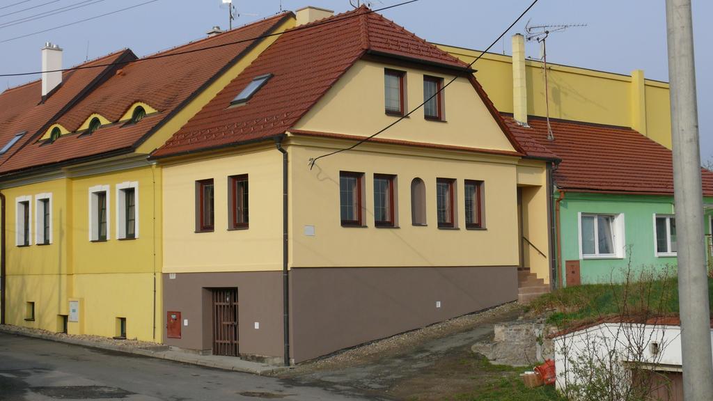 Apartment Zelezny Hrozen Valtice Chambre photo